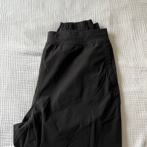 Lululemon Adapted State High Rise Jogger *Short - Black (Size 14)